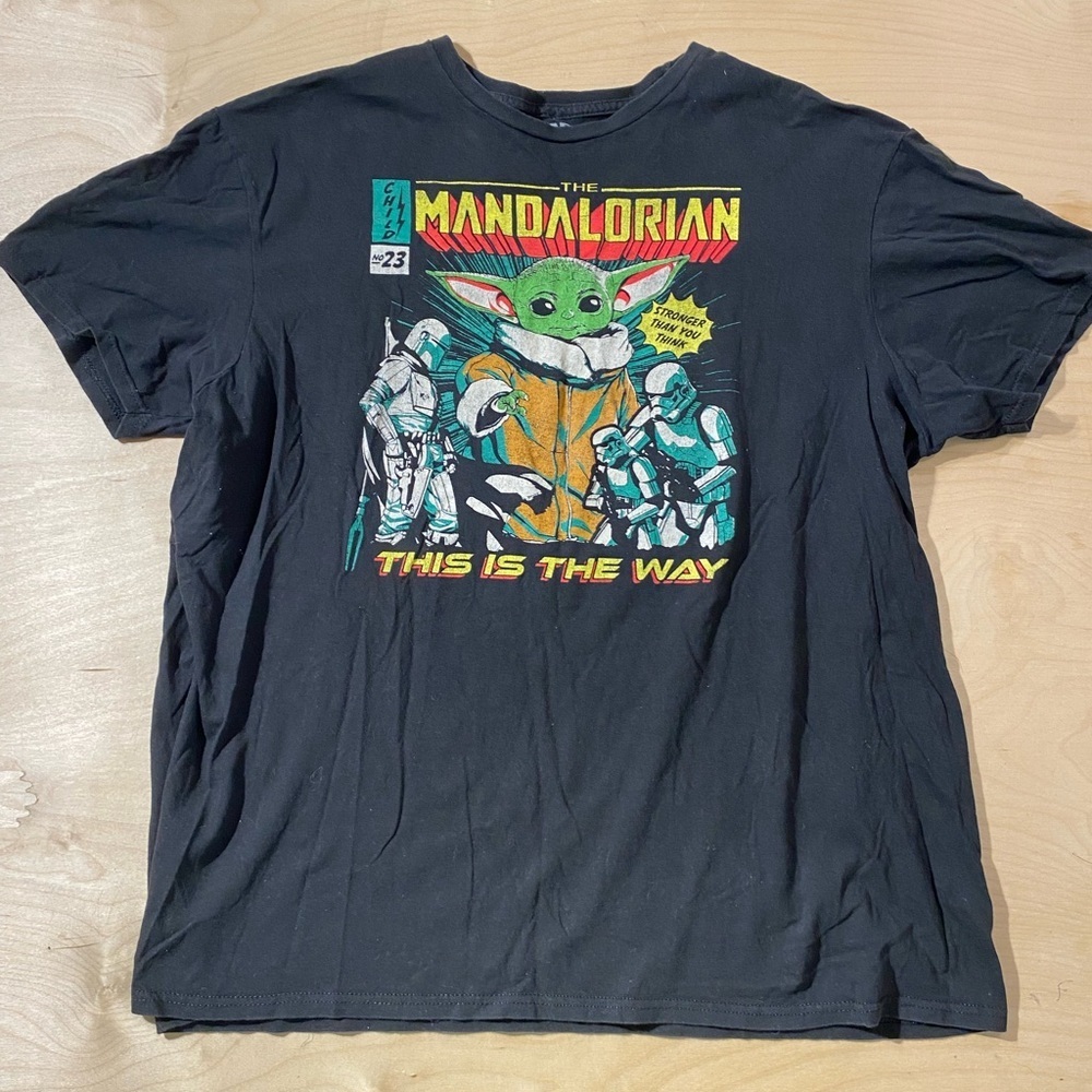 Star Wars The Mandalorian Black T-Shirt XL (LY)
